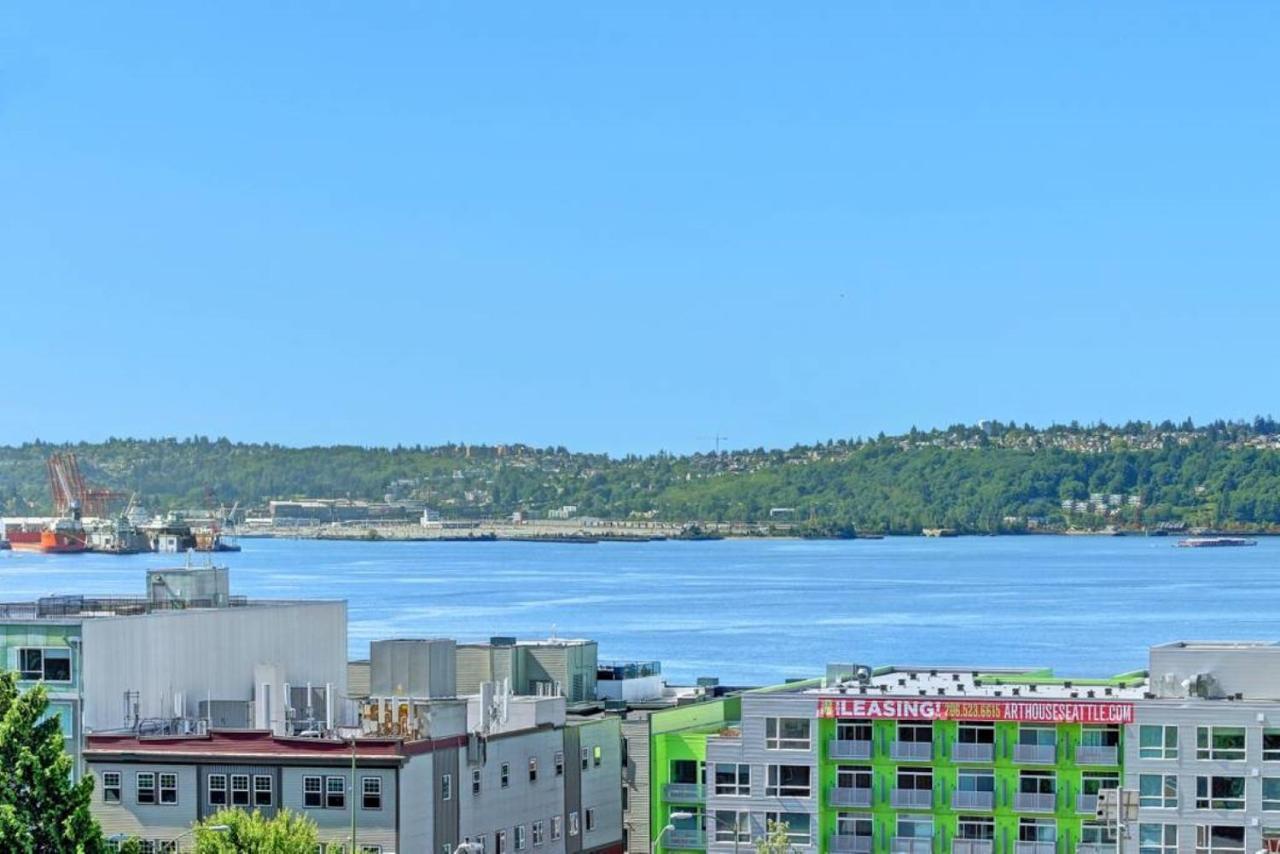 City Water View Oasis With Pool & Gym Near Cruise In Heart Of Seattle Exterior photo